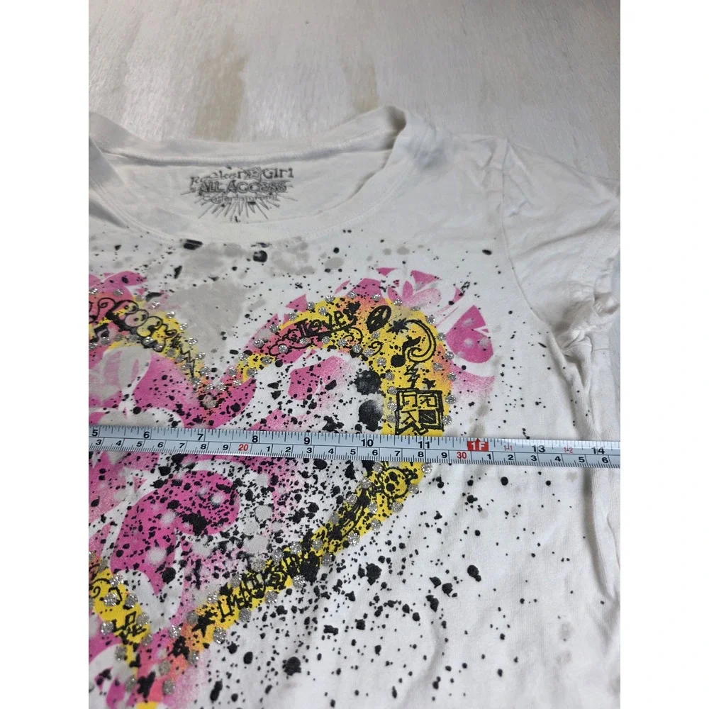 TWO Rocker Girl Heart Graphic T-Shirts Bundle White Pink Y2K Grunge Kids M L